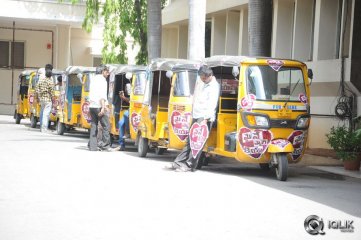 Maine Pyar Kiya Movie Team Auto Rally